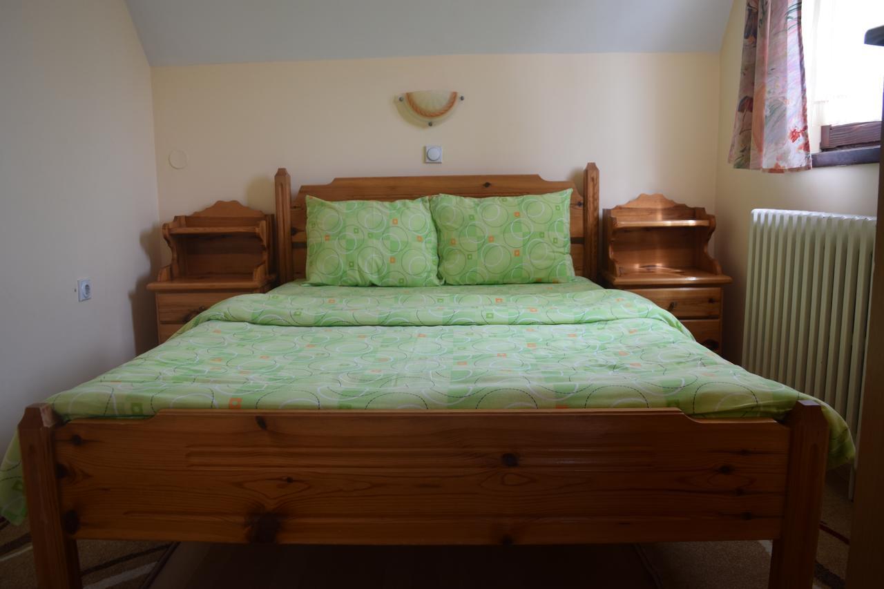Bozovic Mv Apartment *