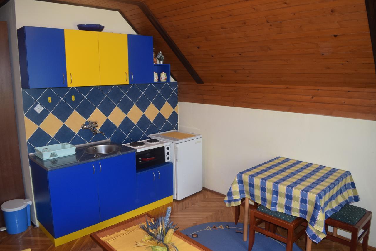 Bozovic Mv Apartment